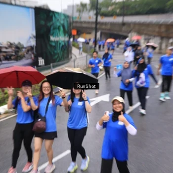 Runner Photo 7950564