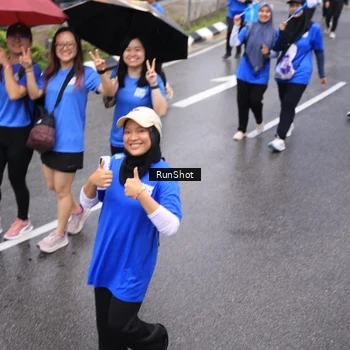 Runner Photo 7950583