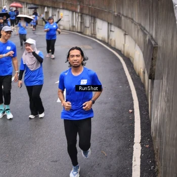Runner Photo 7950609