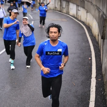 Runner Photo 7950617