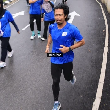 Runner Photo 7950618