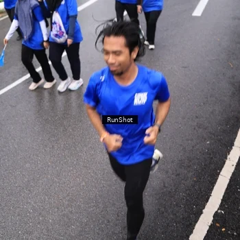 Runner Photo 7950624