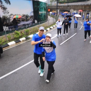 Runner Photo 7950649
