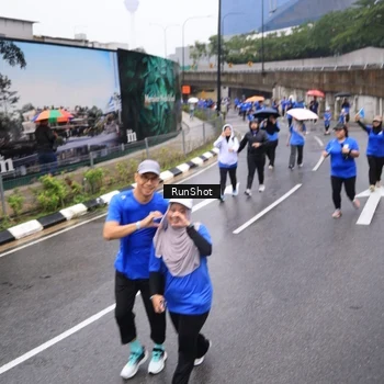 Runner Photo 7950652