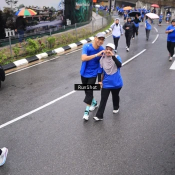 Runner Photo 7950666