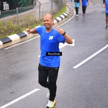 Runner Photo 7950798