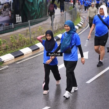 Runner Photo 7950843
