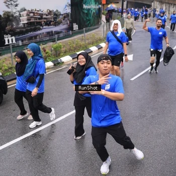 Runner Photo 7950860