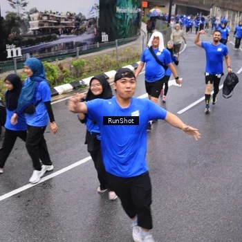 Runner Photo 7950861