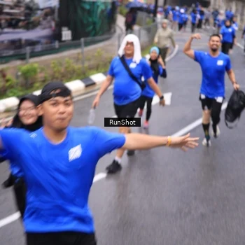 Runner Photo 7950865
