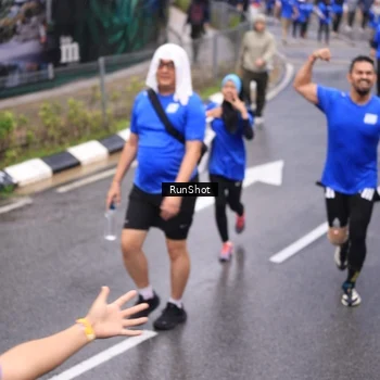 Runner Photo 7950867