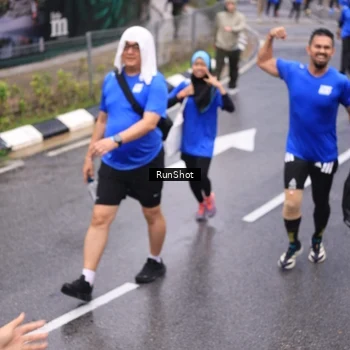 Runner Photo 7950869
