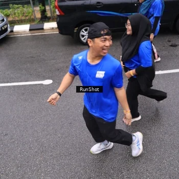Runner Photo 7950875