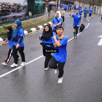 Runner Photo 7950876