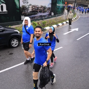 Runner Photo 7950891