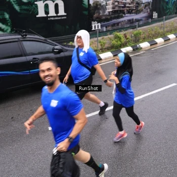 Runner Photo 7950895