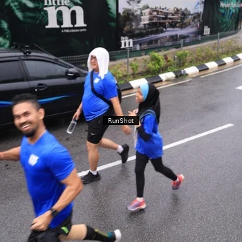 Runner Photo 7950897