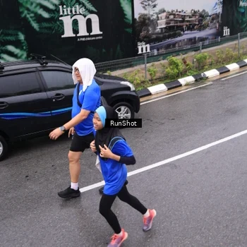Runner Photo 7950903
