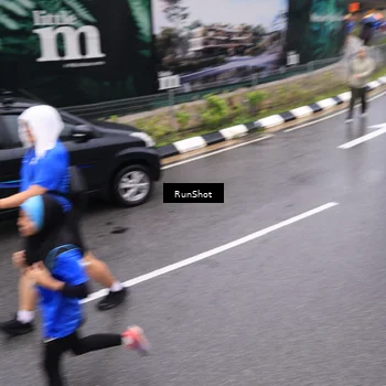Runner Photo 7950905
