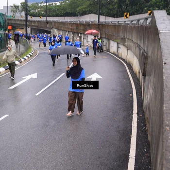 Runner Photo 7950911