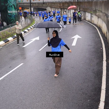 Runner Photo 7950924