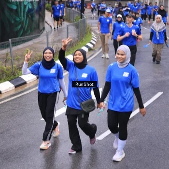 Runner Photo 7950972