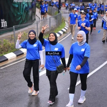 Runner Photo 7950973