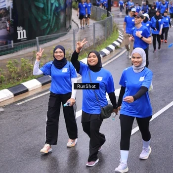 Runner Photo 7950977