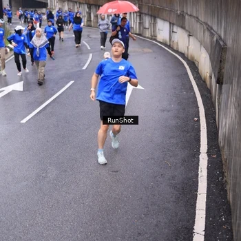Runner Photo 7951006