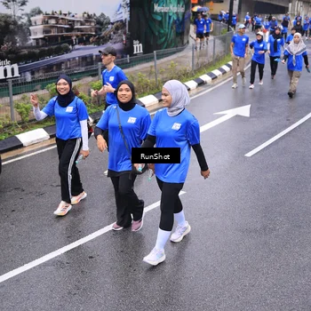 Runner Photo 7951011