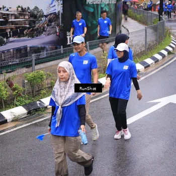 Runner Photo 7951053