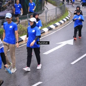 Runner Photo 7951062