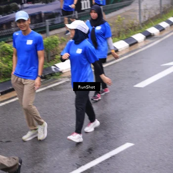 Runner Photo 7951066