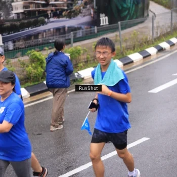Runner Photo 7951072