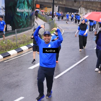 Runner Photo 7951077