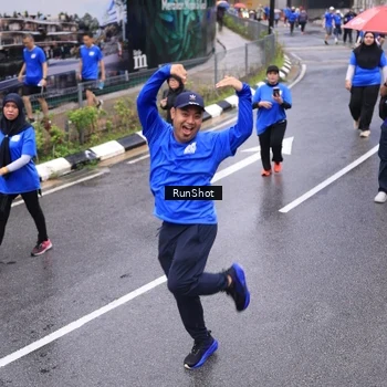Runner Photo 7951089