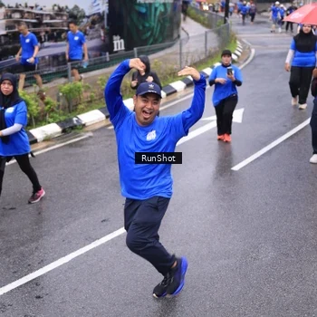 Runner Photo 7951090