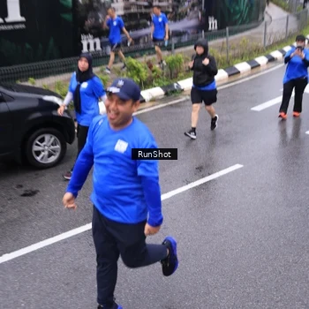 Runner Photo 7951096