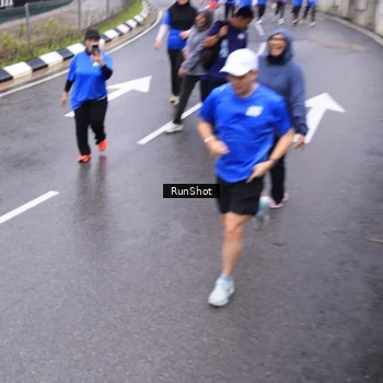 Runner Photo 7951114