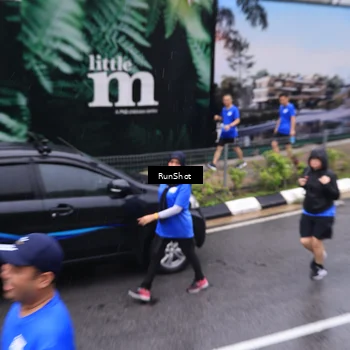 Runner Photo 7951119