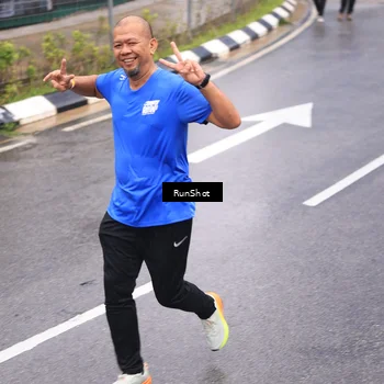 Runner Photo 7951122