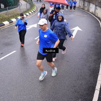 Runner Photo 7951123