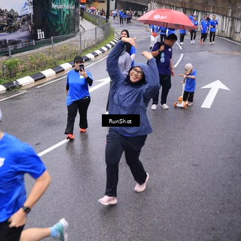 Runner Photo 7951129