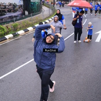 Runner Photo 7951132