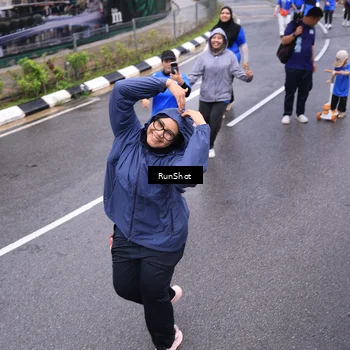 Runner Photo 7951136