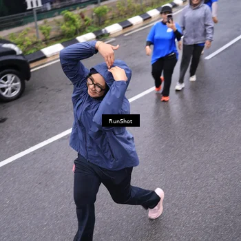 Runner Photo 7951139