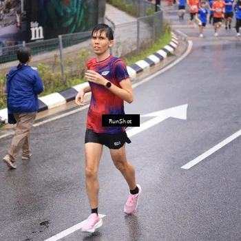 Runner Photo 7951146