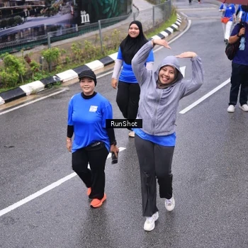 Runner Photo 7951156