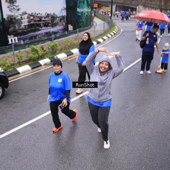 Runner Photo 7951160