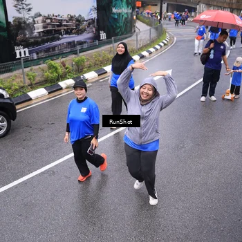 Runner Photo 7951163